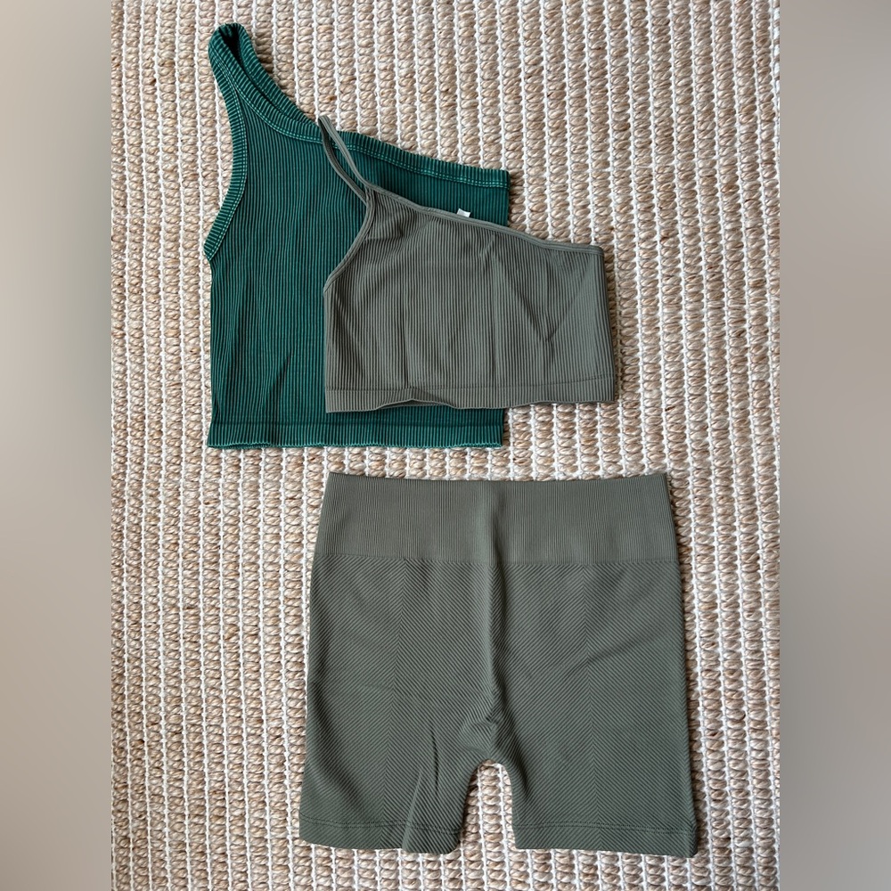 NWOT Nikibiki Seamless Green Outfit